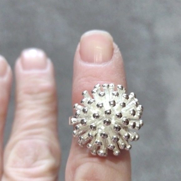 FINE SOLID STERLING SILVER .925 STARBURST DESIGNED SIZE 6 RING - Picture 8 of 9